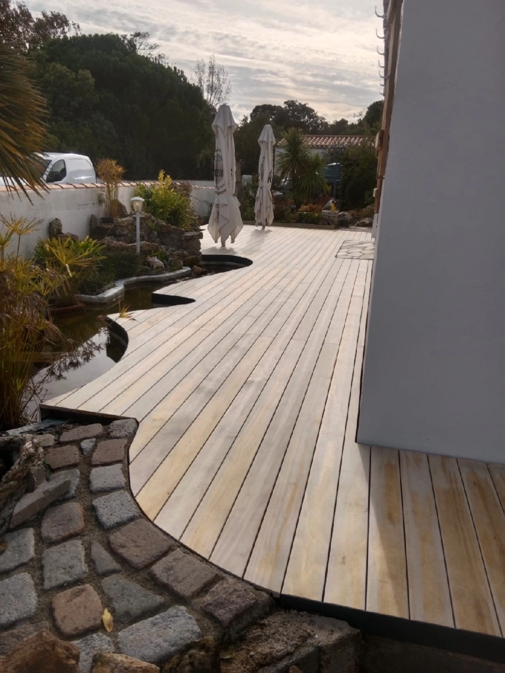 Création et installation de terrasses en bois proche de Nantes