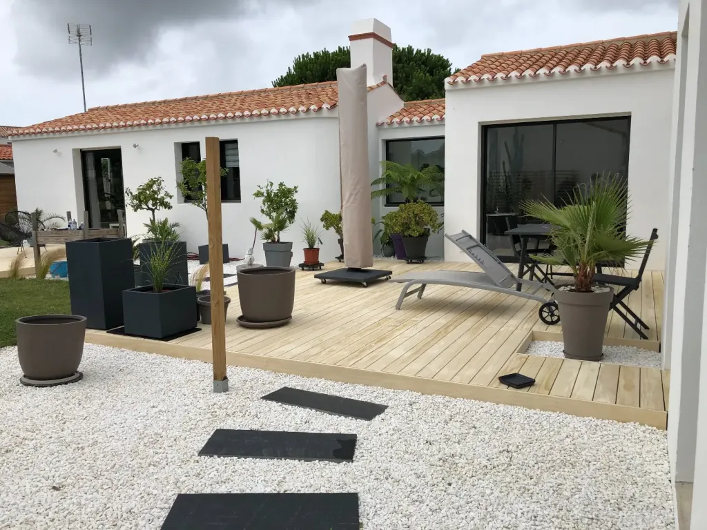 Terrasse sur jardin à Noirmoutier