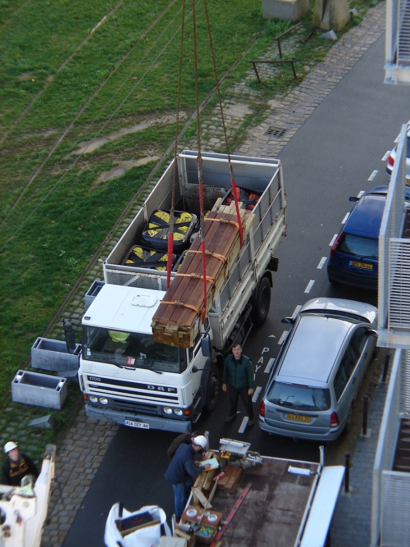 Terrasse bois sur toit étanche à Nantes