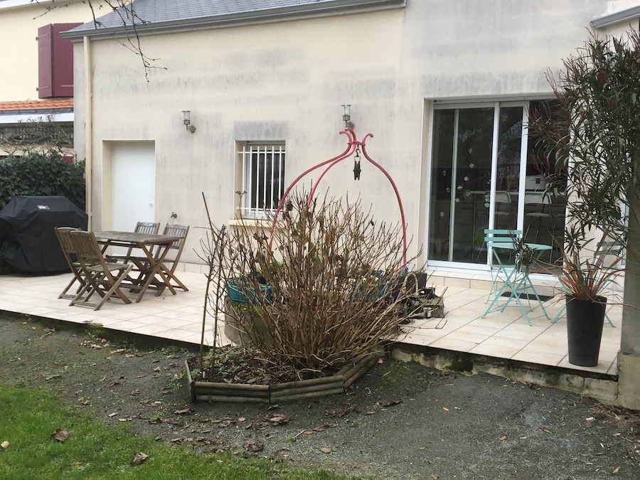 Terrasse sur sol dur à Nantes