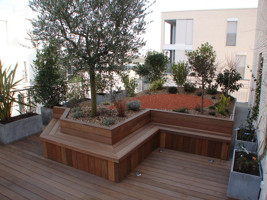 Terrasse bois sur toit étanche à Nantes