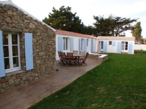 Conception sur-mesure d'une terrasse en kébony