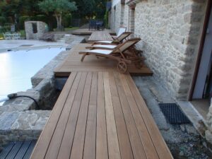 Conception de terrasse en Accoya à Saint Nazaire