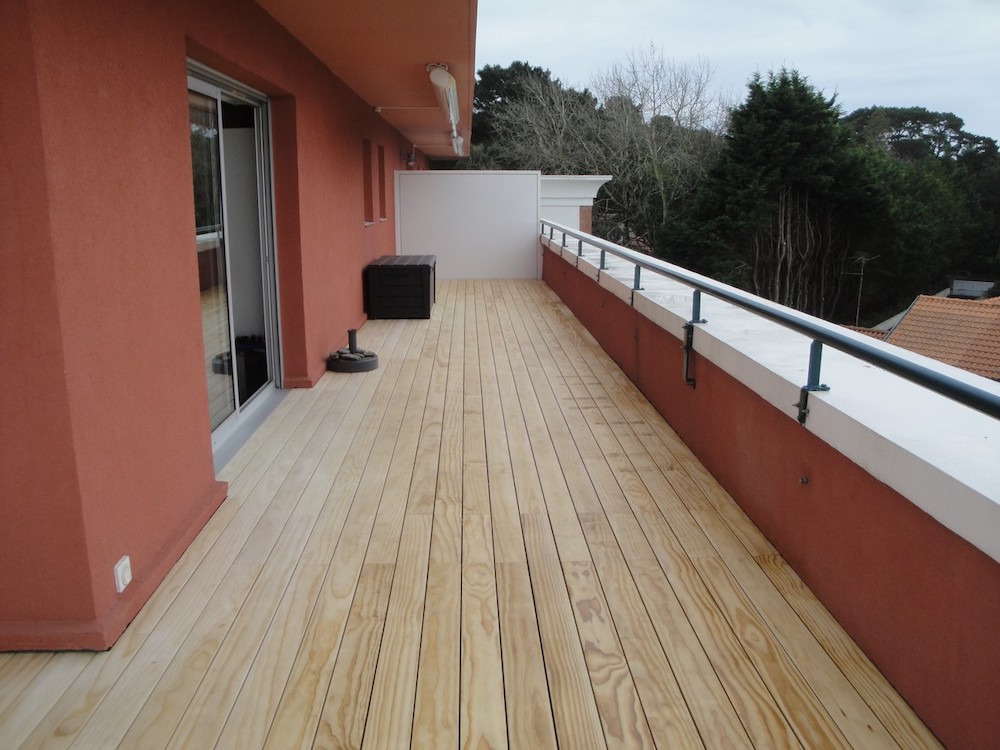 Terrasse en thermopin à La Baule