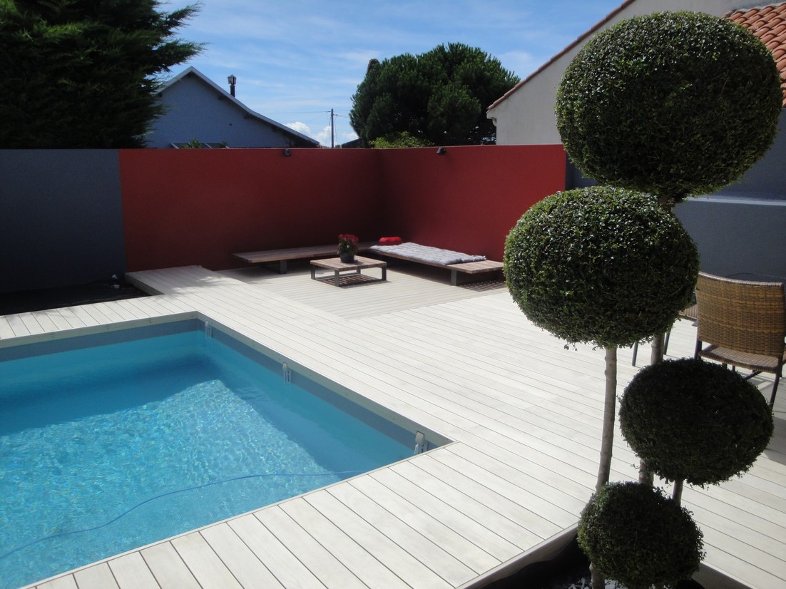Plage de piscine en ACCOYA à Pornic