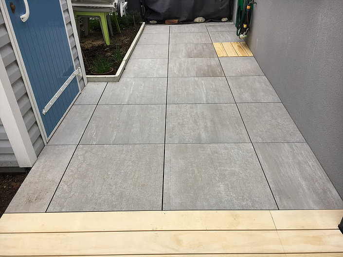 Pose de terrasses en grès cérame proche de Nantes