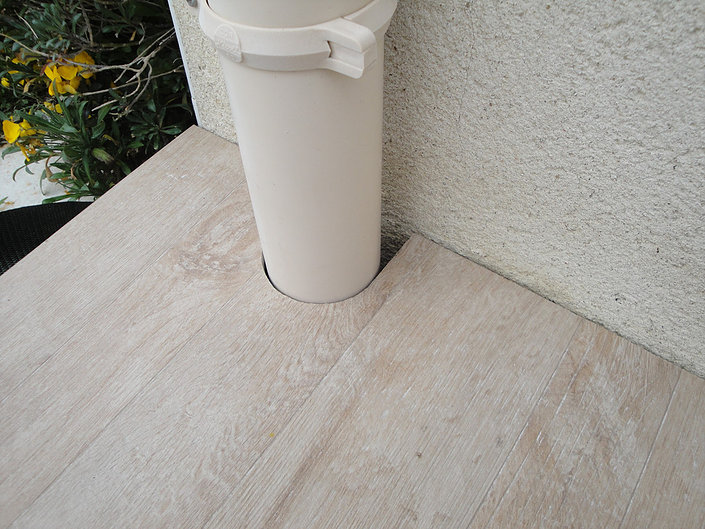 Installation de terrasses en grès cérame proche de Nantes