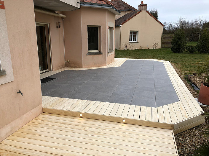 Pose de terrasses en grès cérame proche de Nantes