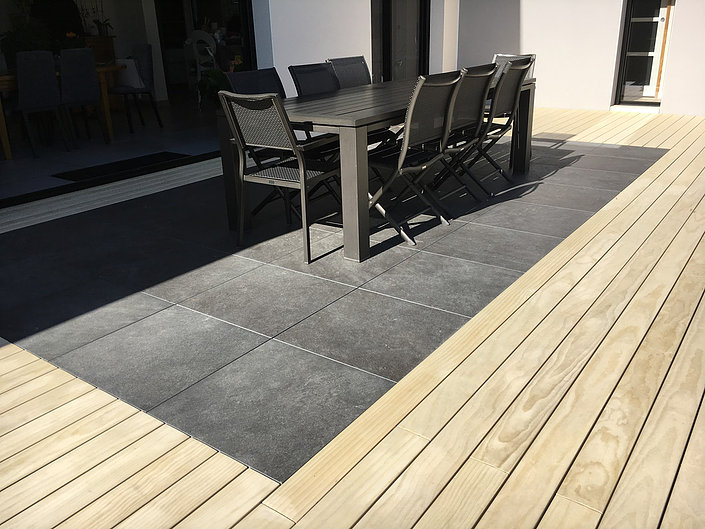 Vente de terrasses en grès cérame proche de Nantes