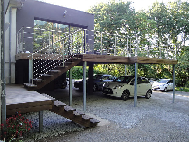 Pose de terrasse sur pente douce à Saint-Nazaire