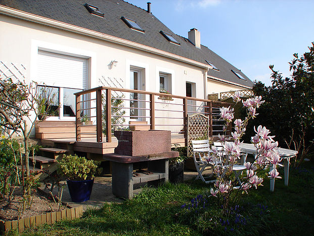 Pose de terrasse sur poteaux en Loire-Atlantique