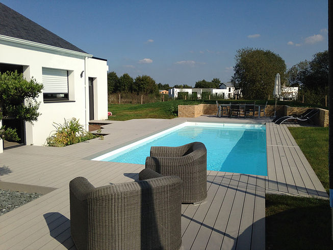 Création de tour de piscine proche de Nantes